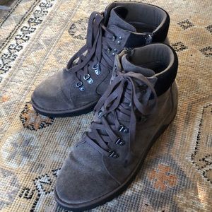 B52 by Bullboxer by Valerie Wedge Bootie. EUC